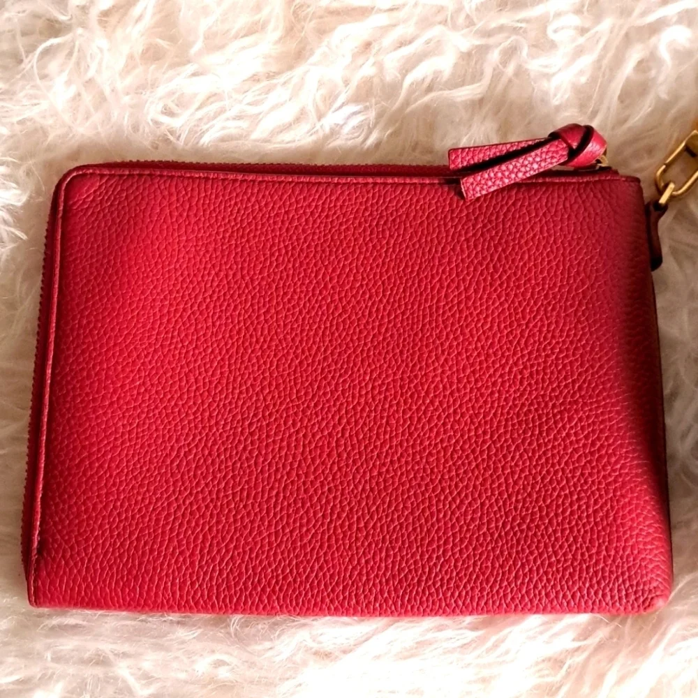 Tory Burch Britten Wristlet Large Zip Pouch